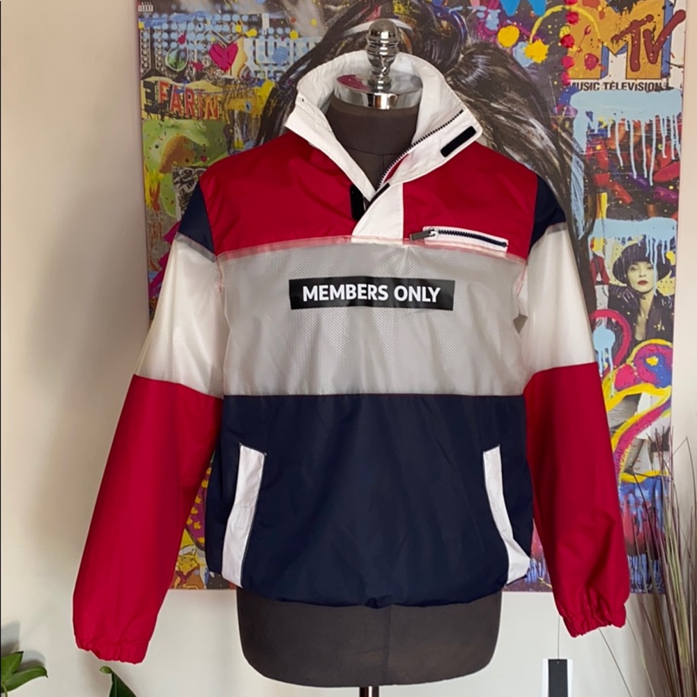 Men’s Members Only pull over